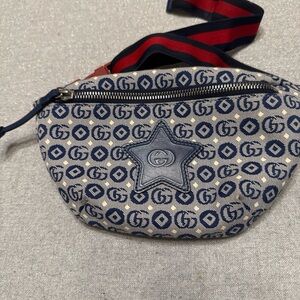 Gucci Navy and Cream Star Pattern Bag